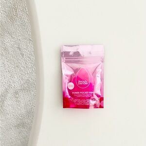 beauty blender Power Pocket Puff™ Dual-Sided Powder Puff